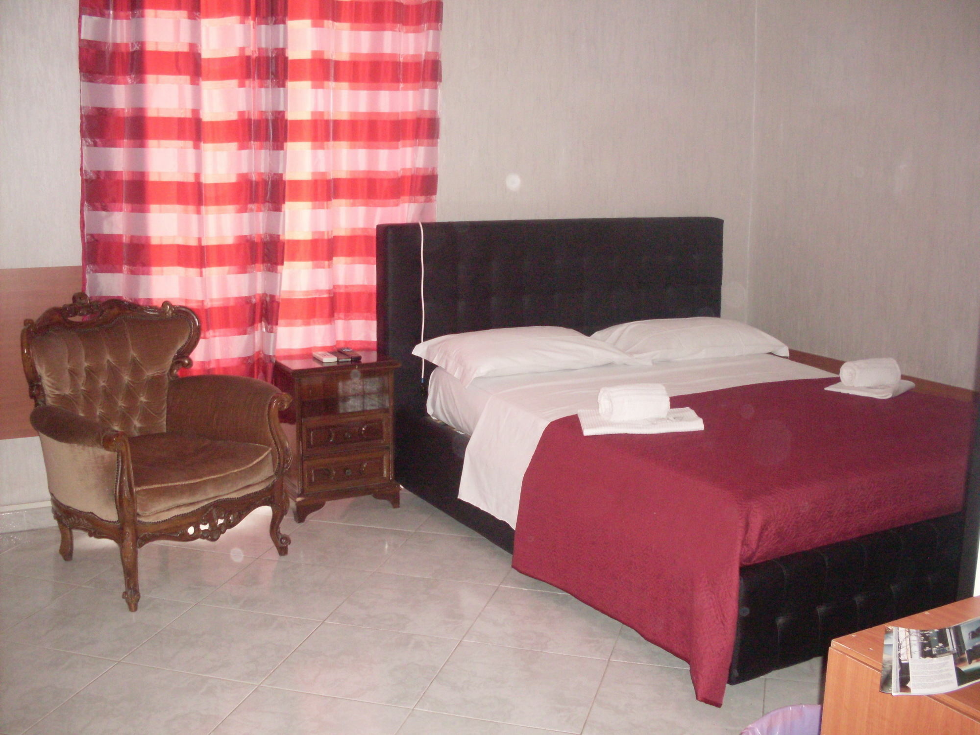 Dhali -